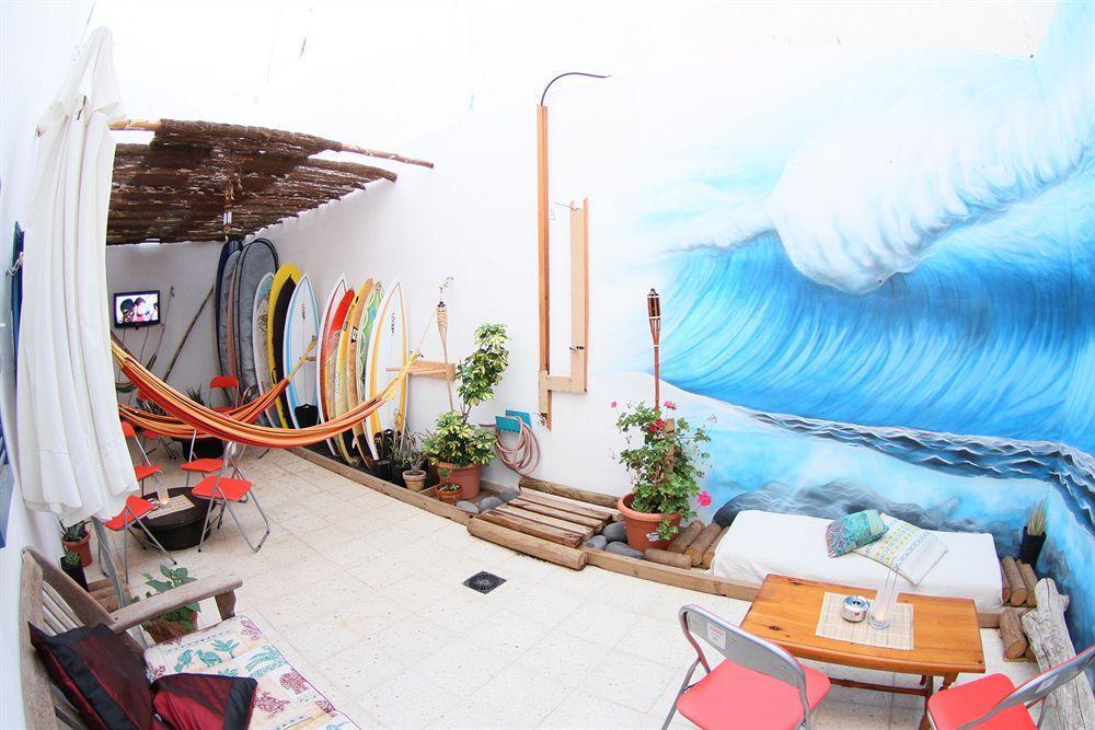 Hotel Clandestino Surf Adventure Caleta De Famara Luaran gambar